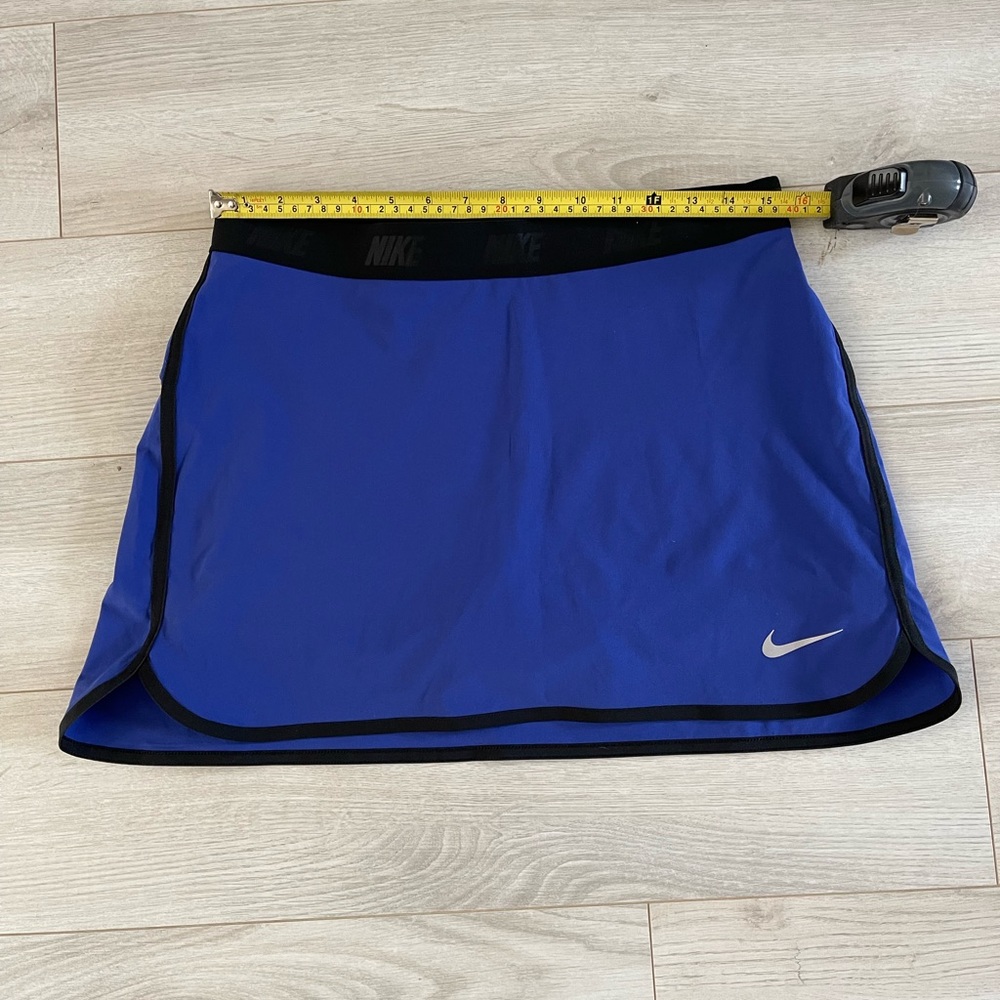 Perfect Nike DriFit Golf Skirt Purple/royal blue with black detail.